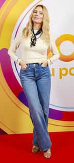 Agnieszka Popielewicz feet photo thumbnail