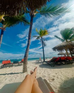 Agnieszka Popielewicz feet photo thumbnail