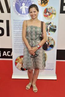 Agnieszka Sienkiewicz feet photo thumbnail