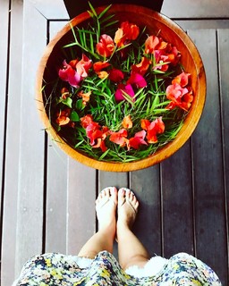 Agnieszka Sienkiewicz feet photo thumbnail