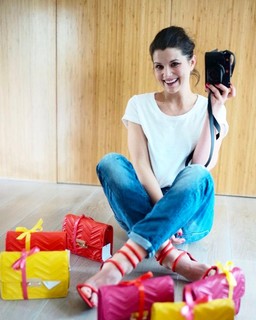 Agnieszka Sienkiewicz feet photo thumbnail