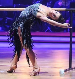 Agnieszka Sienkiewicz feet photo thumbnail