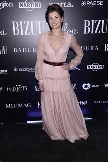 Agnieszka Sienkiewicz feet photo thumbnail