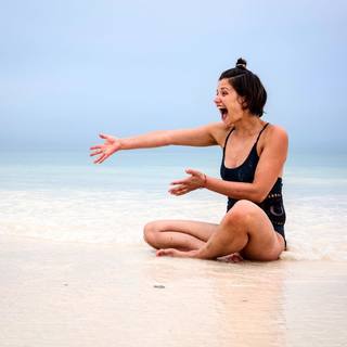 Agnieszka Sienkiewicz feet photo thumbnail
