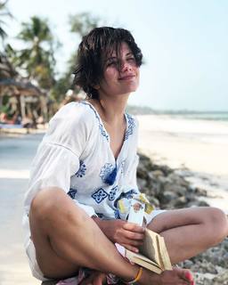 Agnieszka Sienkiewicz feet photo thumbnail
