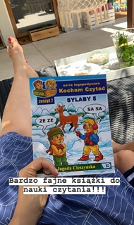 Agnieszka Sienkiewicz feet photo thumbnail