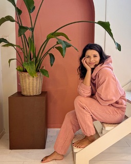 Agnieszka Sienkiewicz feet photo thumbnail