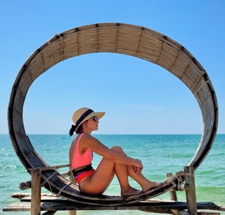 Agnieszka Sienkiewicz feet photo thumbnail