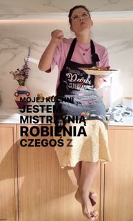 Agnieszka Sienkiewicz feet photo thumbnail