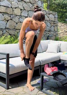 Agnieszka Sienkiewicz feet photo 4