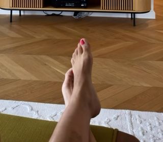 Agnieszka Sienkiewicz feet photo 15