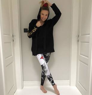 Agnieszka Wlodarczyk feet photo thumbnail