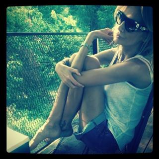 Agnieszka Wozniak-Starak feet photo thumbnail