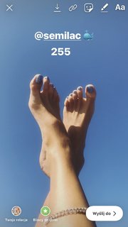 Agnieszka Wozniak-Starak feet photo thumbnail