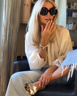 Agnieszka Wozniak-Starak feet photo thumbnail