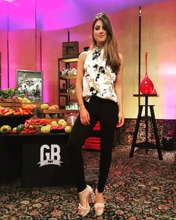 Agustina Casanova feet photo 11