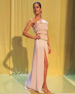 Agustina Casanova feet photo 3