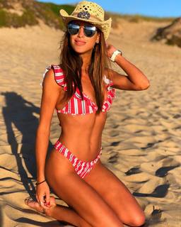 Agustina Casanova feet photo 13