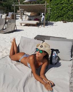 Agustina Casanova feet photo 3