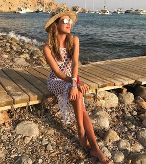 Agustina Casanova feet photo 19
