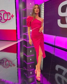 Agustina Casanova feet photo 12