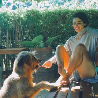 Agustina Cherri feet photo 4