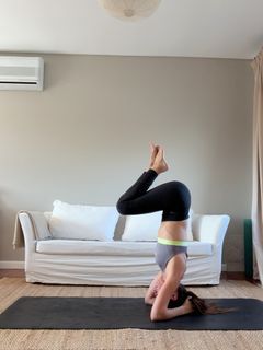 Agustina Córdova feet photo 7