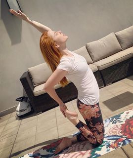Agustina Kämpfer feet photo 9