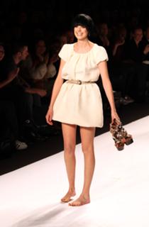Agyness Deyn feet photo 20
