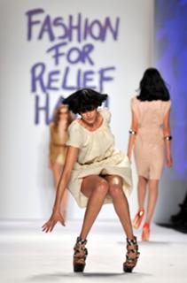 Agyness Deyn feet photo 8