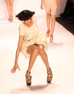 Agyness Deyn feet photo 1
