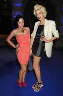 Agyness Deyn feet photo 2