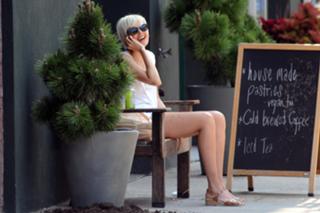 Agyness Deyn feet photo 17