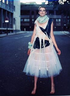 Agyness Deyn feet photo 15