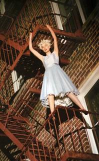 Agyness Deyn feet photo 14