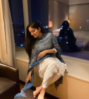 Ahaana Krishna feet photo 12