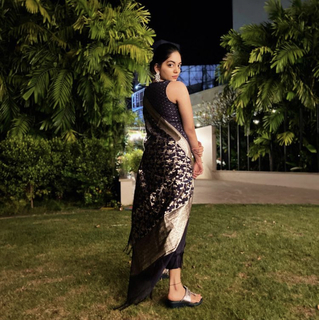 Ahaana Krishna feet photo 10