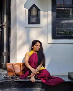Ahaana Krishna feet photo 6