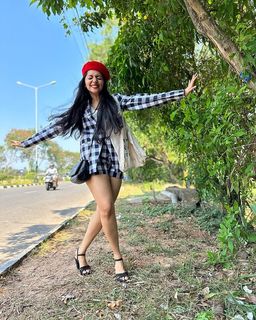 Ahaana Krishna feet photo 16