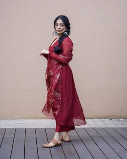 Ahaana Krishna feet photo 4