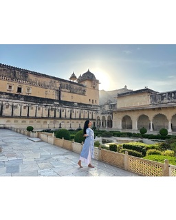 Ahaana Krishna feet photo 16