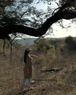 Ahaana Krishna feet photo 14