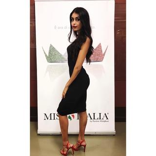 Ahlam El Brinis feet photo 2