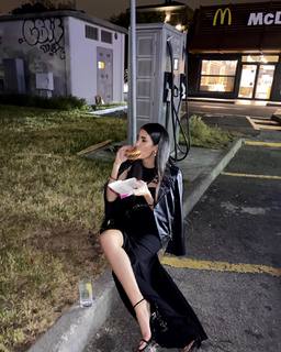 Ahlam El Brinis feet photo 1