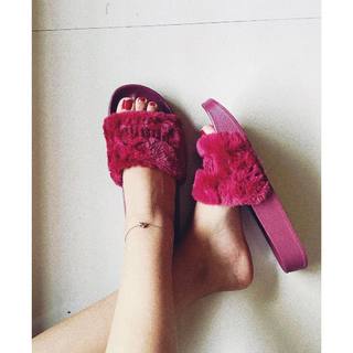 Ahsaas Channa feet photo 3