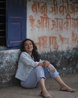 Ahsaas Channa feet photo 12