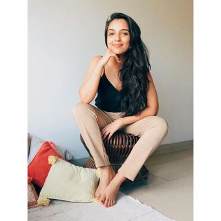 Ahsaas Channa feet photo 5