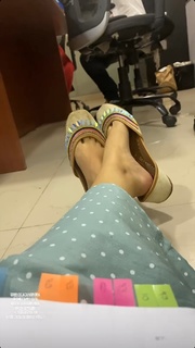 Ahsaas Channa feet photo 4