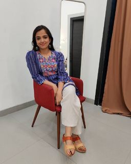 Ahsaas Channa feet photo 16