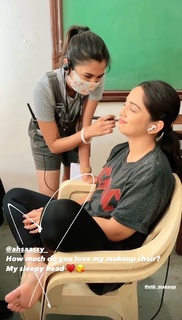 Ahsaas Channa feet photo 17